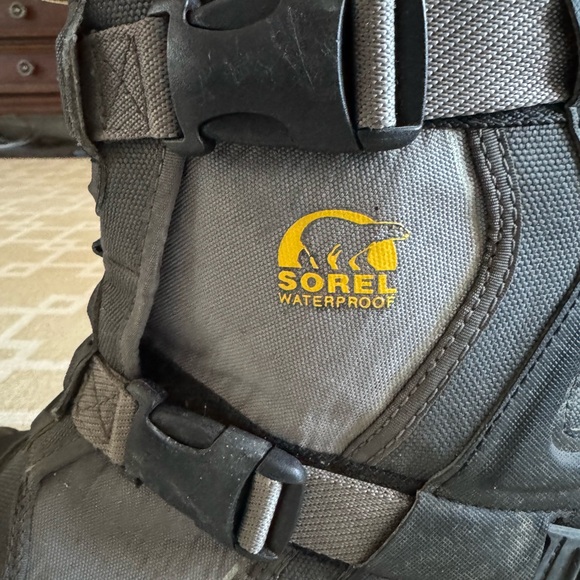 Sorel Alpha Trac Waterproof Insulated Snow Boots Utility Work Gray Yellow 11 - Picture 11 of 17
